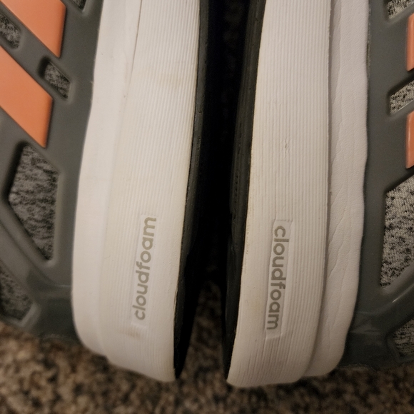 Adidas Cloudfoam - Size 10 - Picture 7 of 10